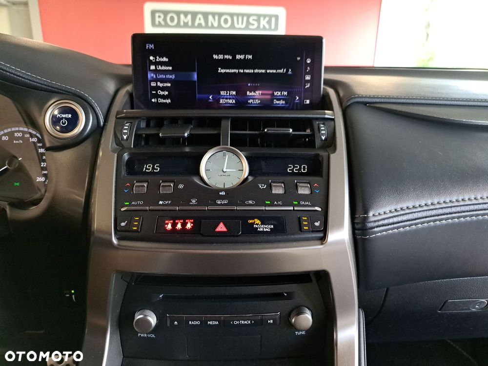 Lexus NX 300h F Sport Edition AWD - 21