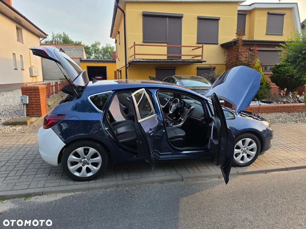 Opel Astra 1.7 CDTI Cosmo - 16