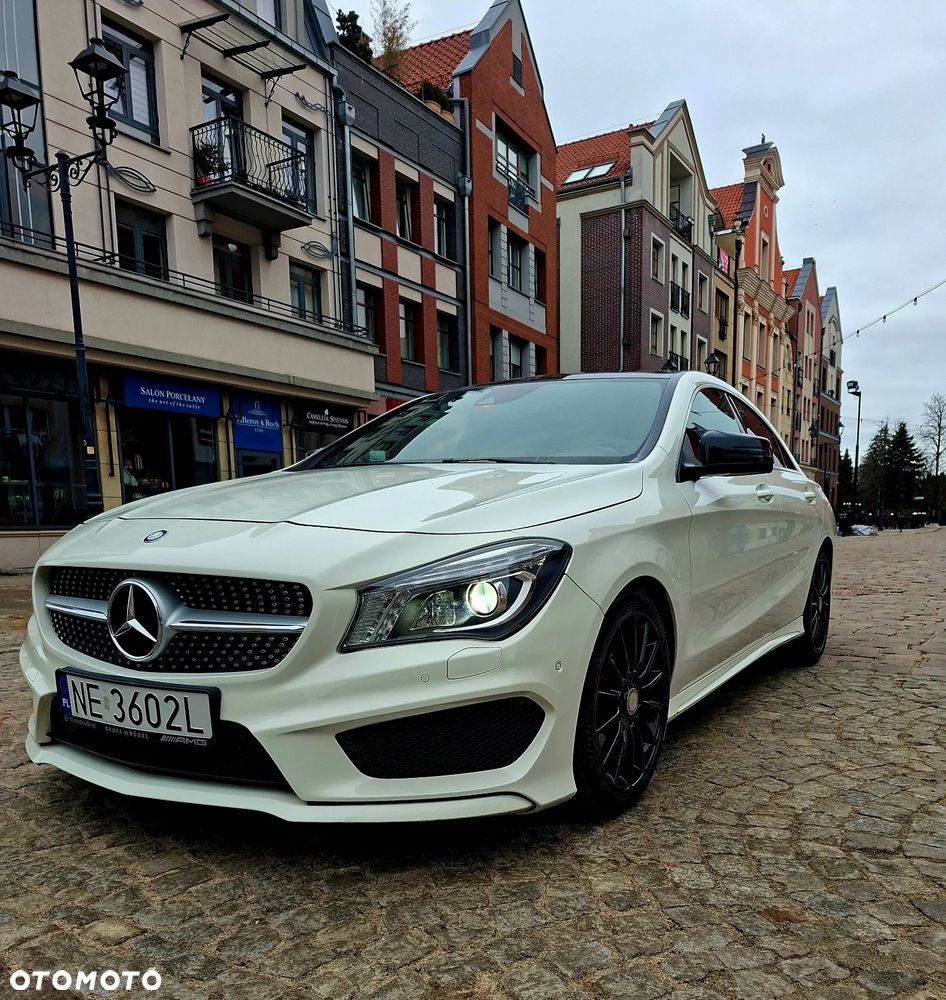 Mercedes-Benz CLA 180 7G-DCT AMG Line - 1
