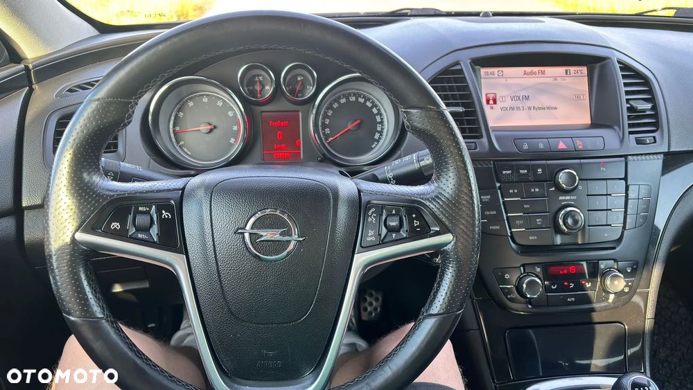 Opel Insignia 2.0 Turbo - 8