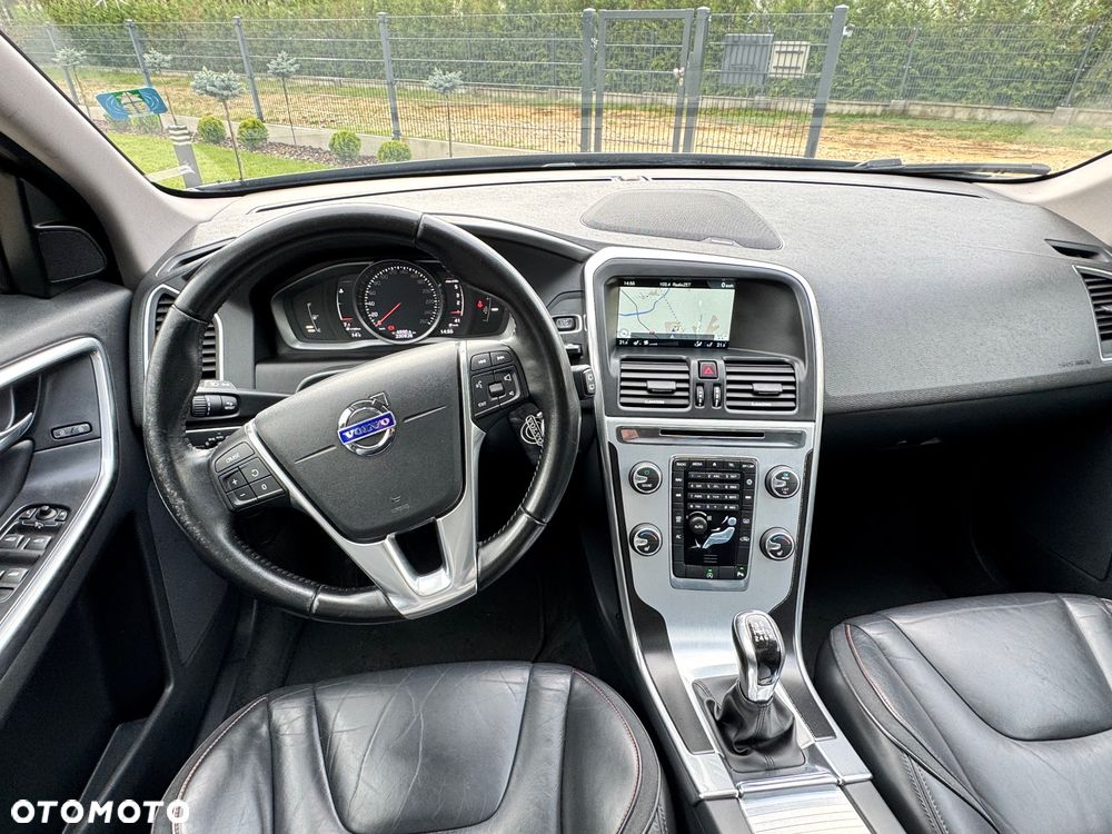 Volvo XC 60 D4 Drive-E Ocean Race - 10