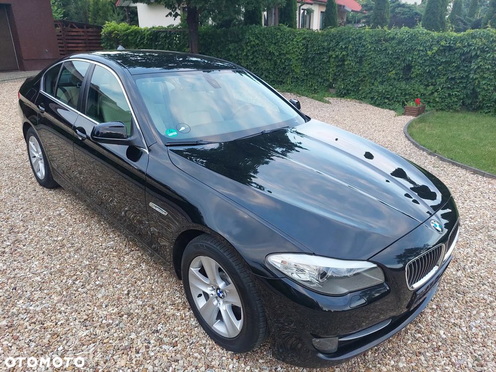 BMW Seria 5 528i - 10