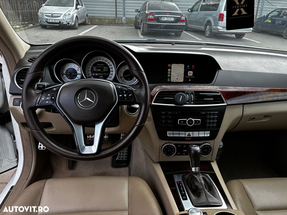 Mercedes-Benz C 250 CGI BlueEFFICIENCY - 23