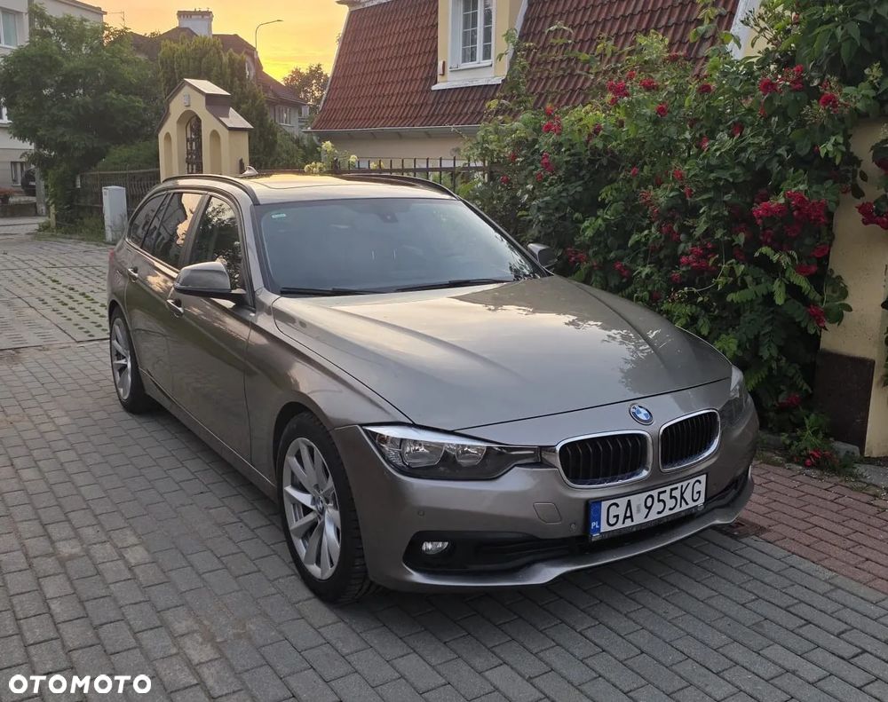 BMW Seria 3 318d - 1