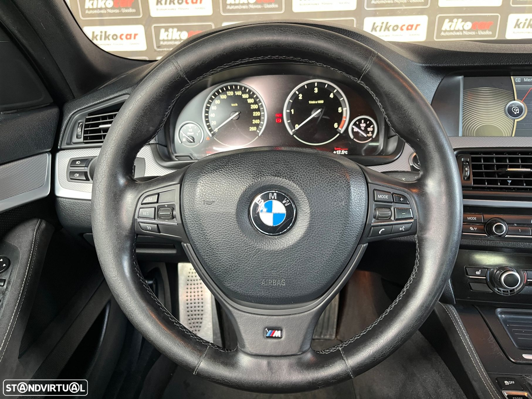 BMW 520 d Pack M - 17