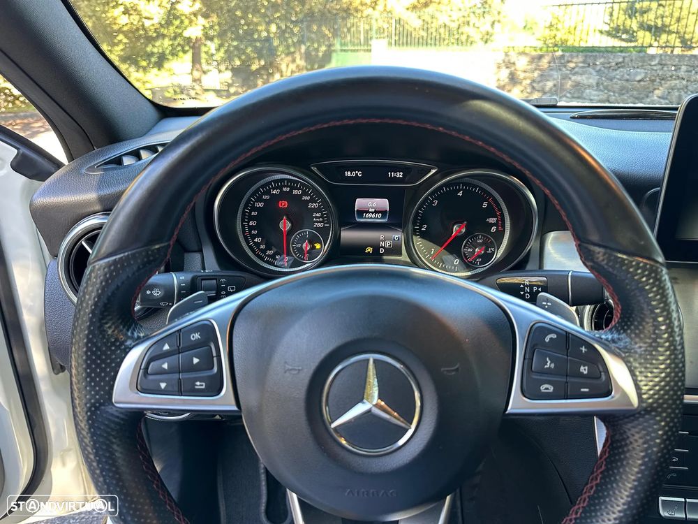 Mercedes-Benz GLA 180 - 27
