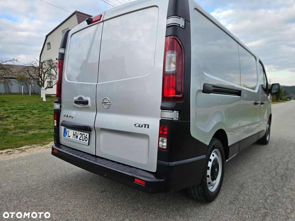 Opel VIVARO - 25