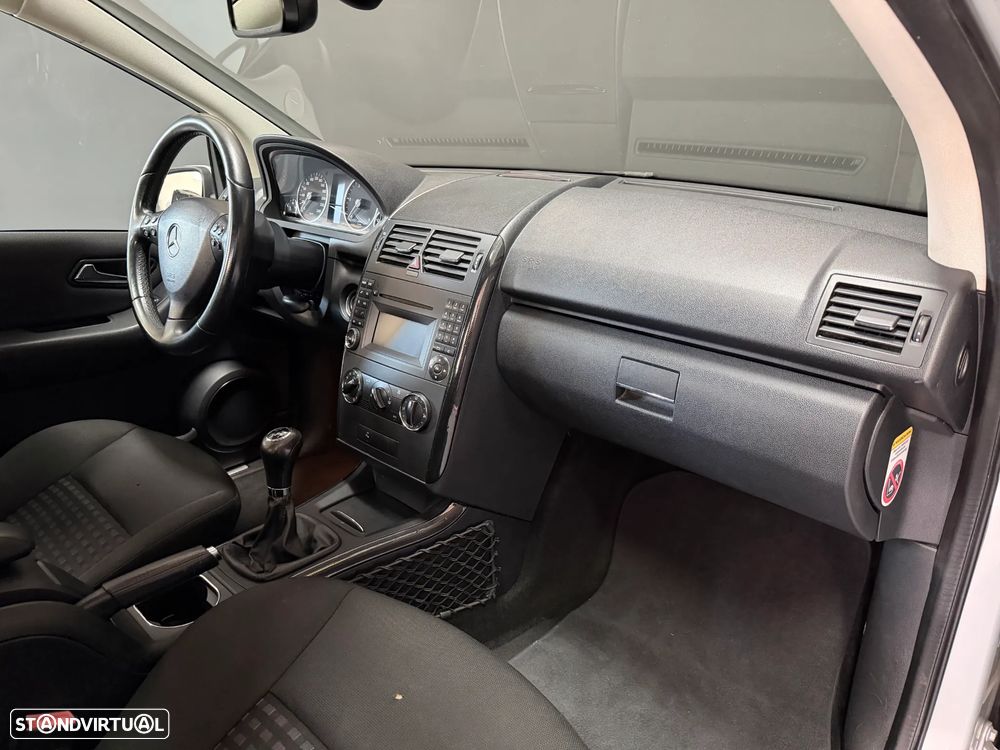 Mercedes-Benz A 180 CDI Avantgarde DPF Special Edition - 17