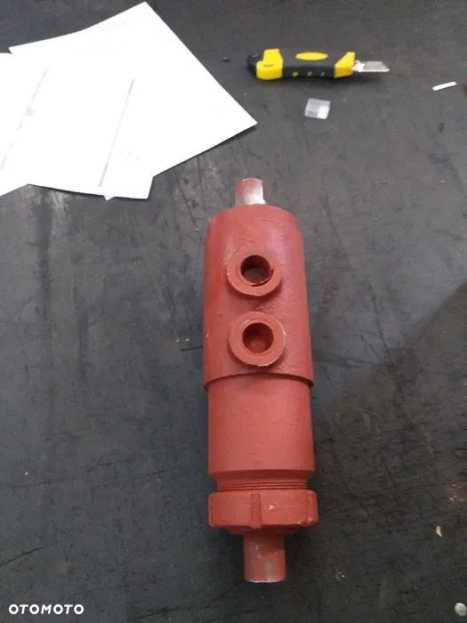 Rozdzielacz skrętu po regeneracji do Fadromy - 2