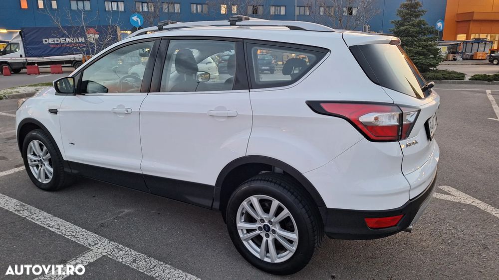 Ford Kuga 2.0 TDCi 4WD Powershift Trend - 4