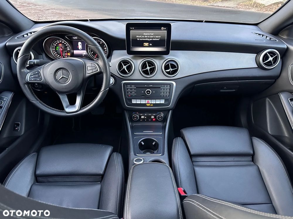 Mercedes-Benz CLA 250 4Matic 7G-DCT Urban - 25