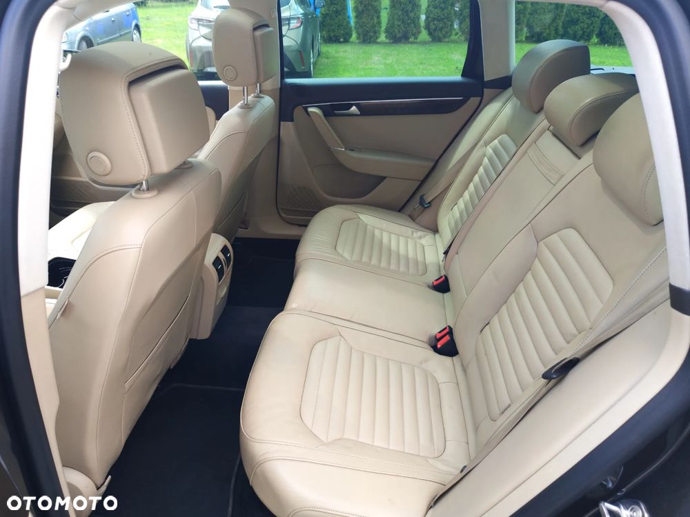 Volkswagen Passat 2.0 TDI DPF Highline DSG - 12