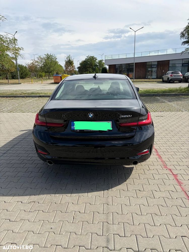 BMW Seria 3 320i AT - 6