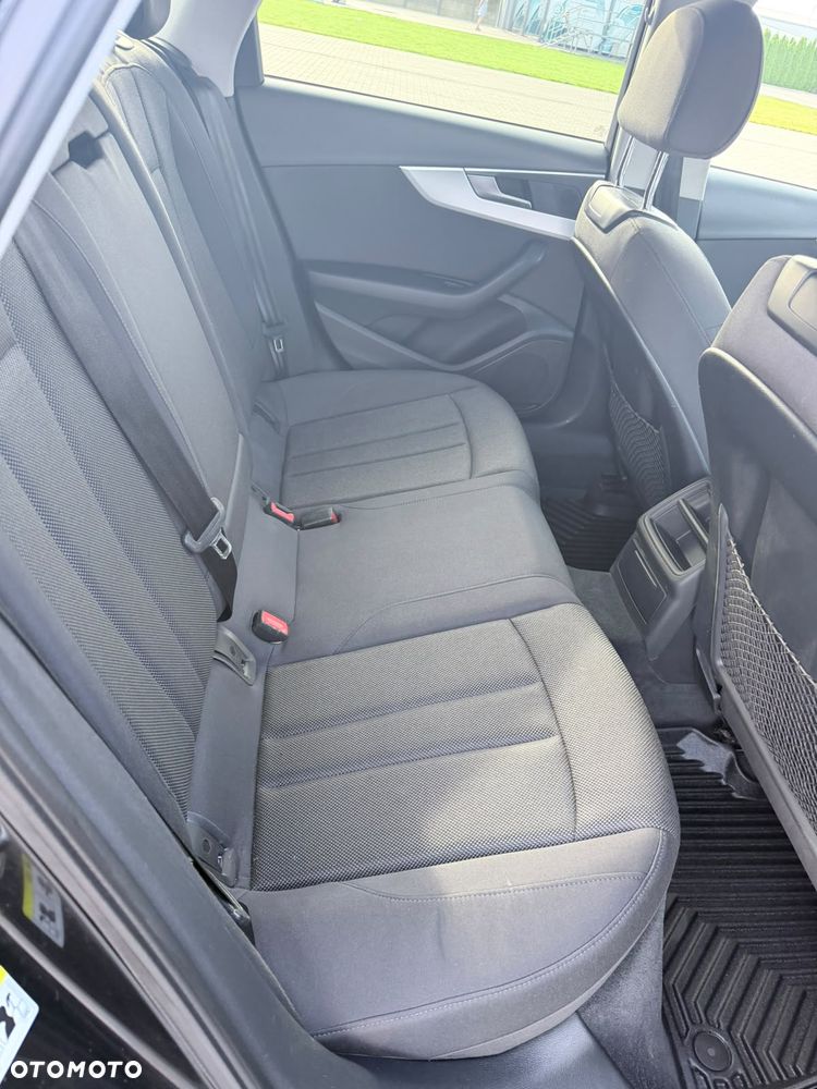 Audi A4 Avant 2.0 TDI S tronic quattro - 10