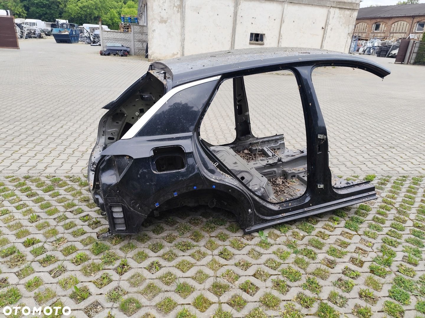 VW T-ROC ĆWIARTKA BŁOTNIK TYŁ PRAWA DŁUGA - 1
