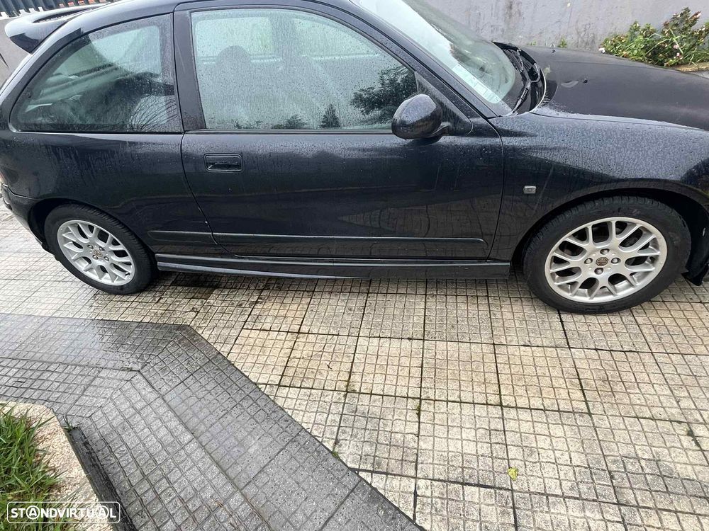 MG ZR 105 — fotografia 3