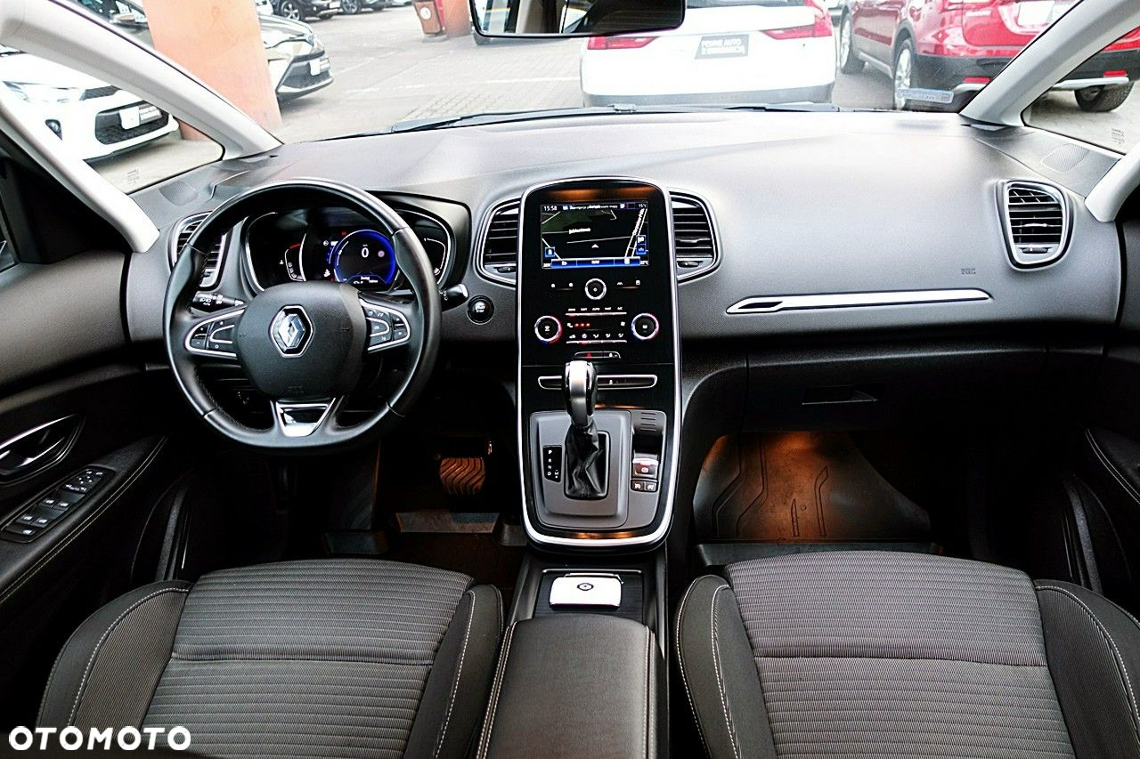 Renault Grand Scenic - 14