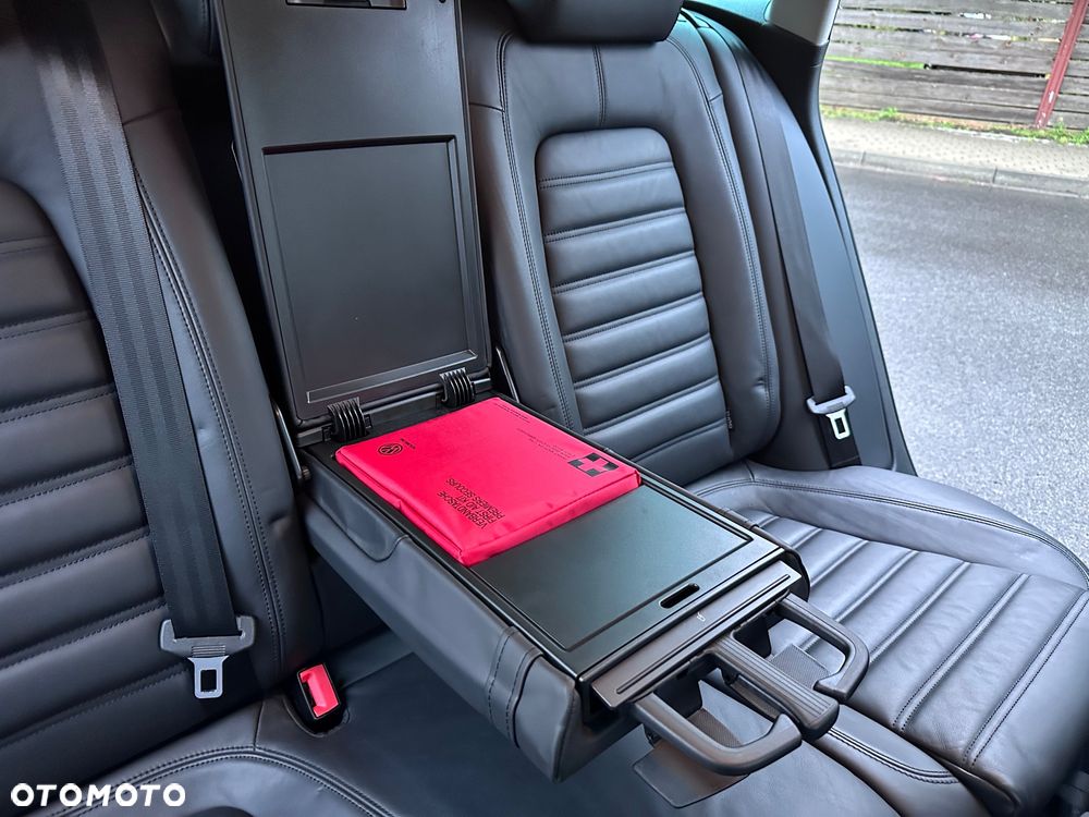 Volkswagen Passat 2.0 TDI Highline - 29