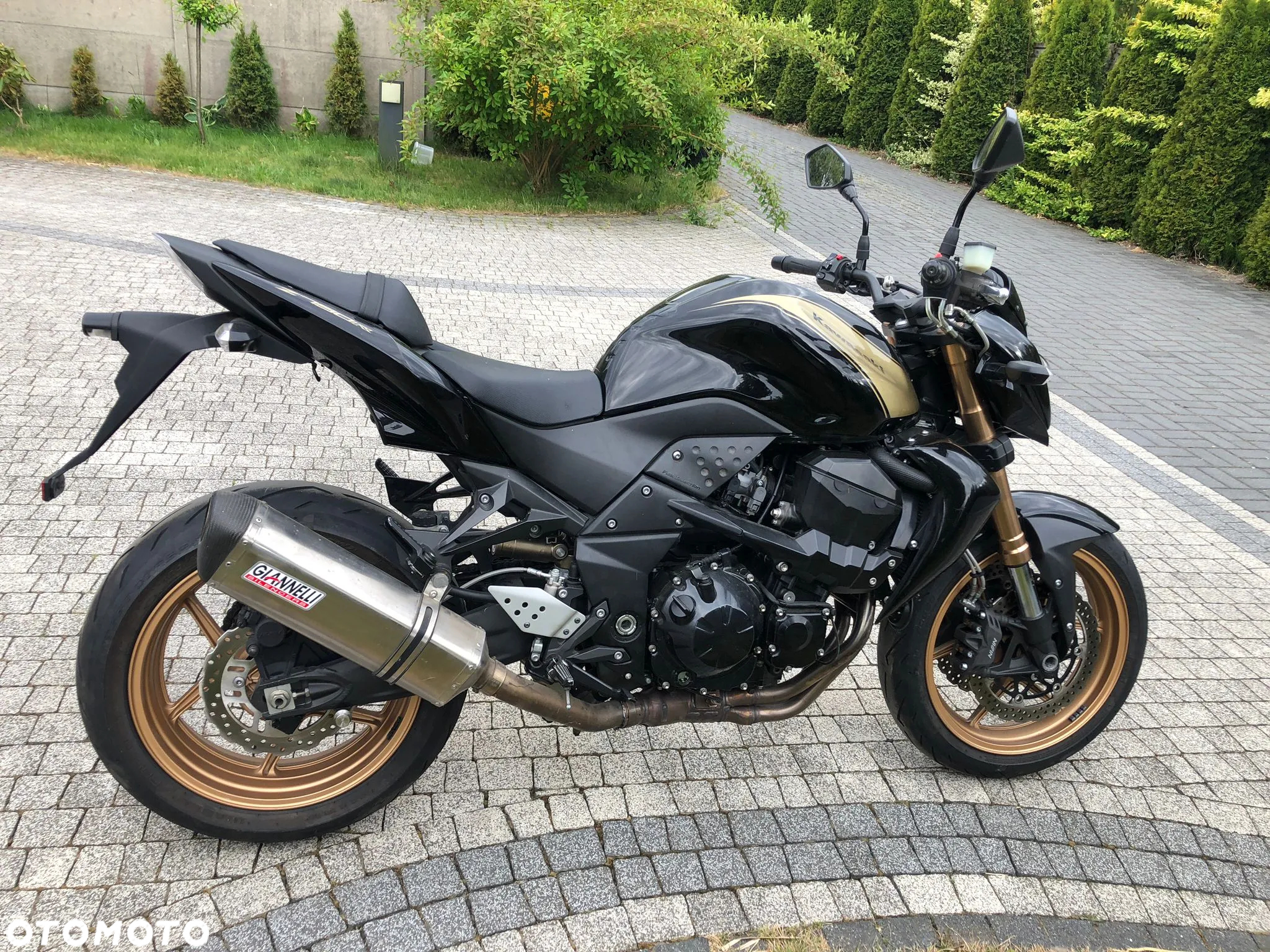Kawasaki Z - 4
