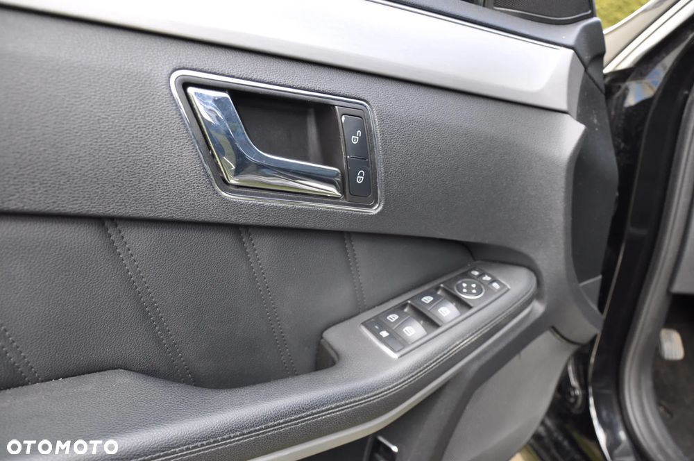 Mercedes-Benz Klasa E 250 CDI DPF BlueEFFICIENCY Automatik Avantgarde - 17