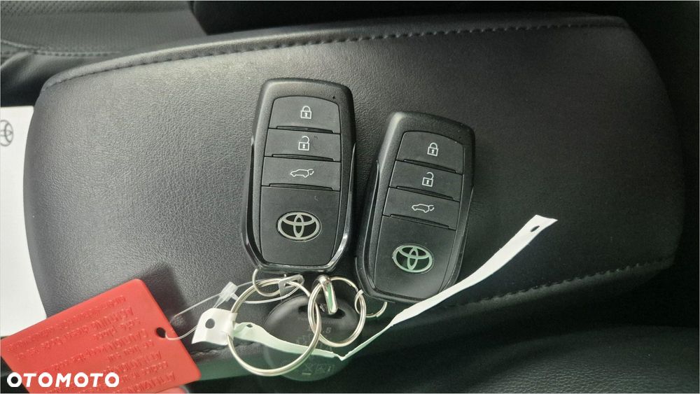 Toyota Corolla Cross 2.0 Hybrid Executive - 18