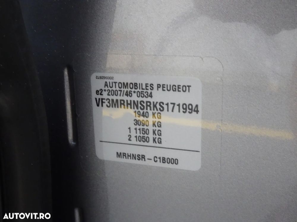 Peugeot 3008 1.2 PureTech Turbo S&S EAT6 GT-Line - 29