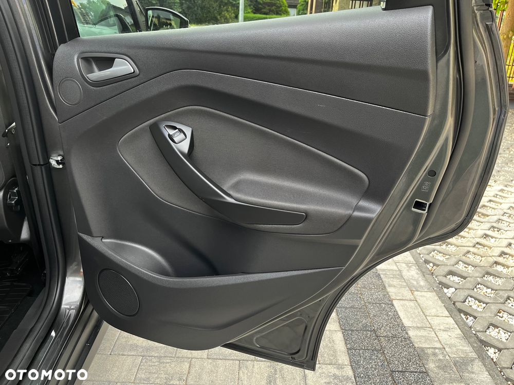 Ford C-MAX 2.0 TDCi Start-Stop-System Titanium - 18