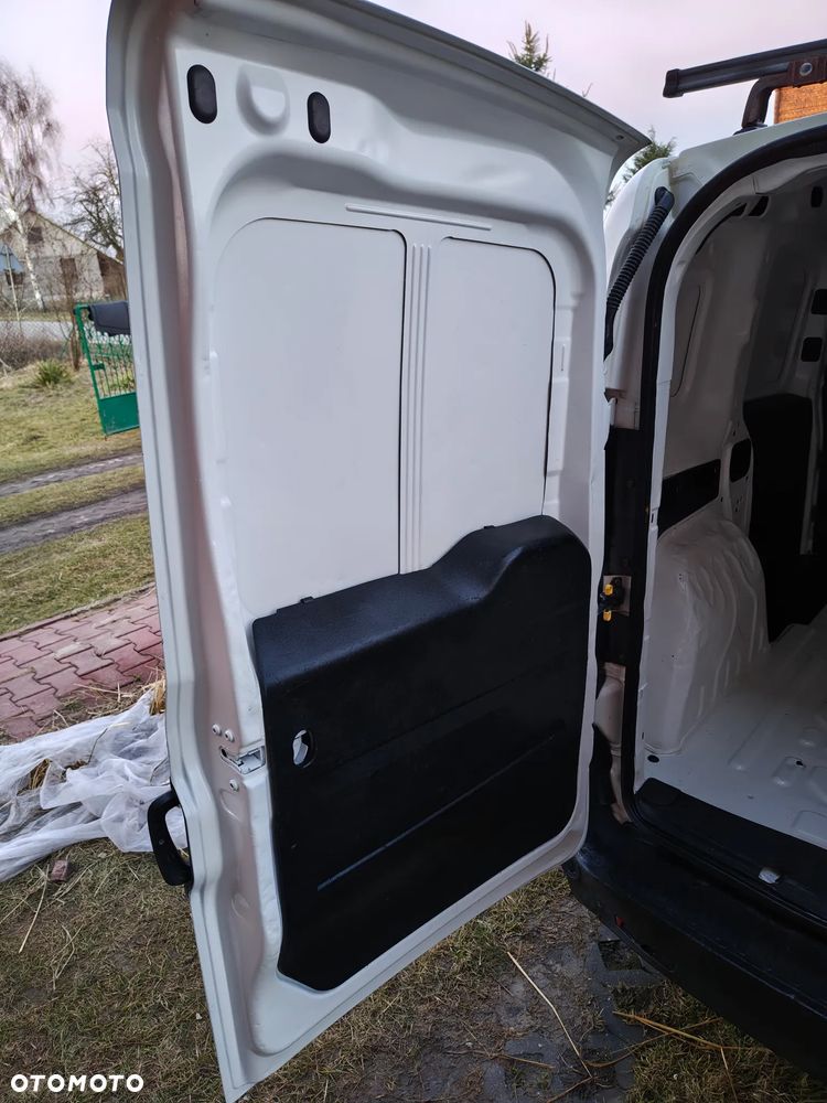 Fiat Doblo 1.4 16V Dynamic - 6