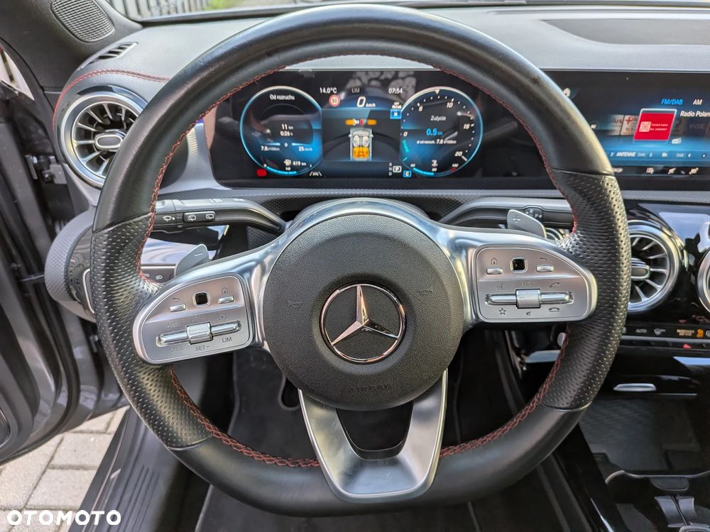 Mercedes-Benz CLA 200 d 8G-DCT AMG Line - 18