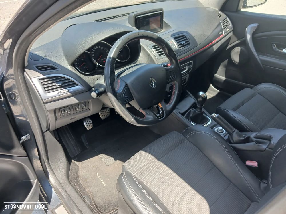 Renault Mégane Sport Tourer 1.5 dCi GT Line J18 - 31