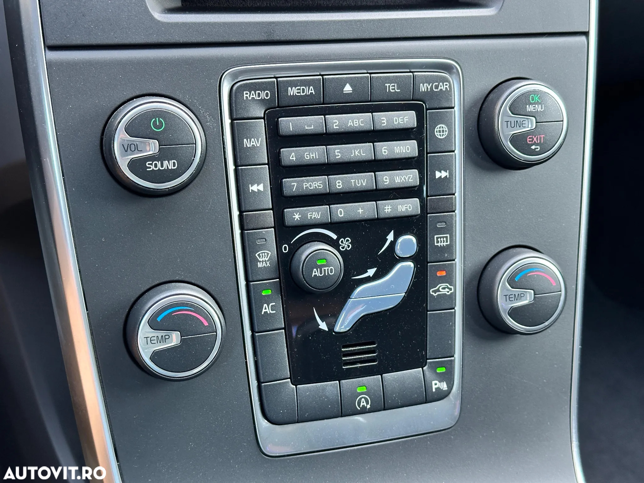 Volvo V60 D2 Geartronic Powershift Kinetic - 12