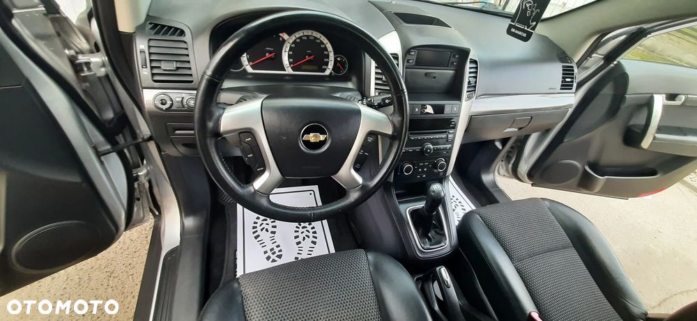Chevrolet Captiva 2.4 2WD 7 Sitzer LS - 32