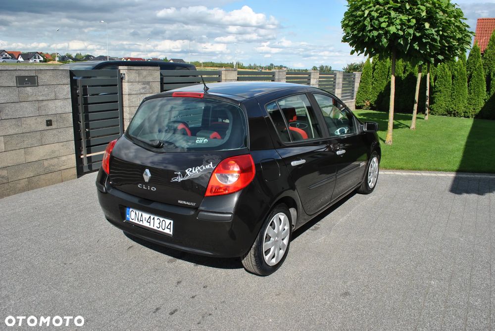 Renault Clio 1.2 16V Ripcurl - 3