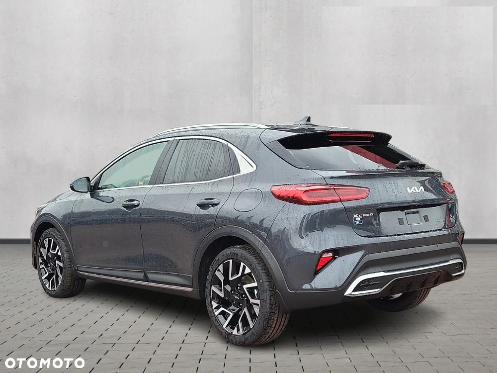 Kia XCeed 1.6 T-GDI Business Line DCT - 3