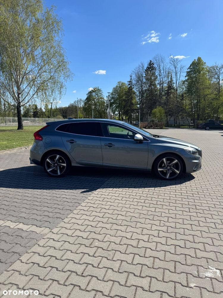 Volvo V40 D2 Drive-E R-Design Kinetic - 4