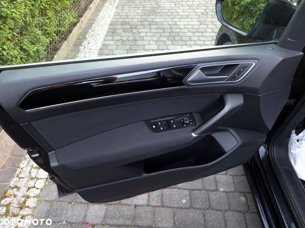 Volkswagen Touran 2.0 TDI BMT Highline DSG - 12