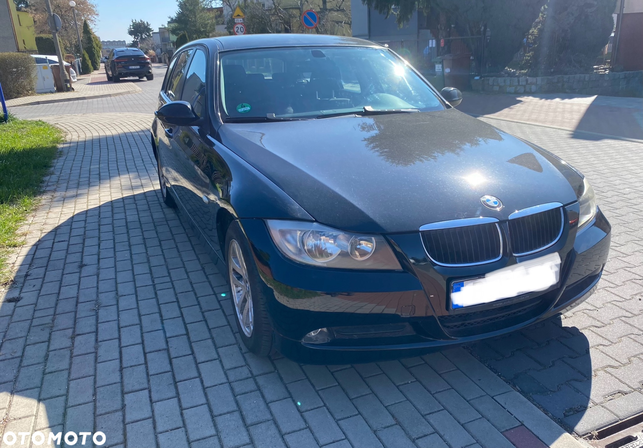 BMW Seria 3 318i Touring - 2