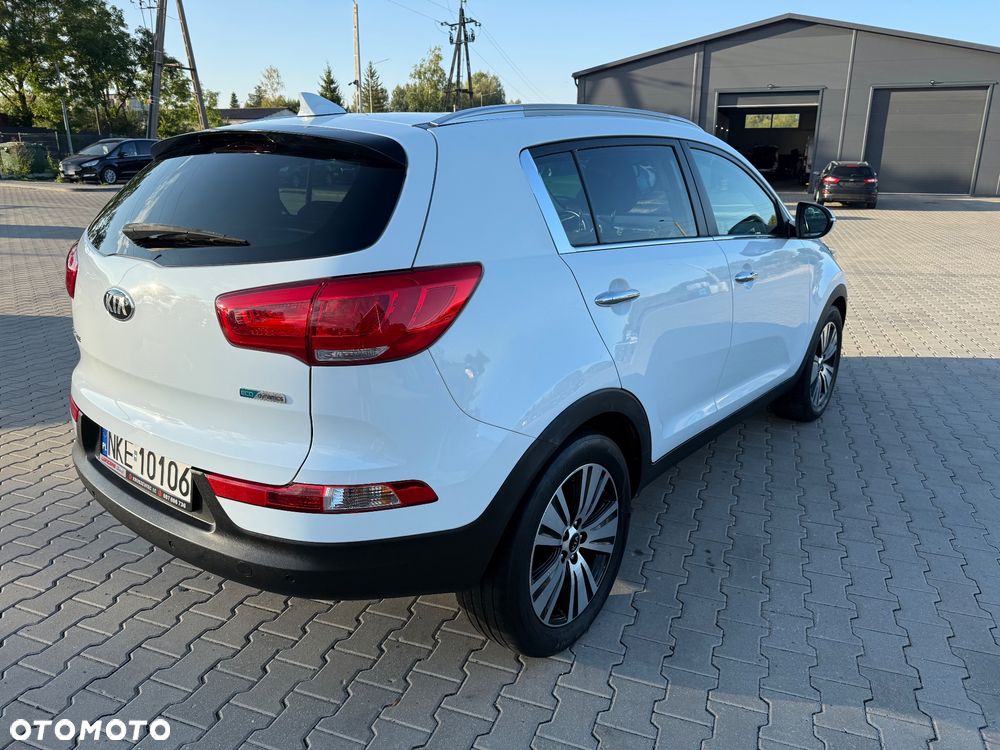 Kia Sportage 1.7 CRDI 2WD Dream-Team Edition - 11