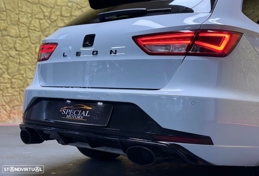 SEAT Leon ST 2.0 TDI FR - 11