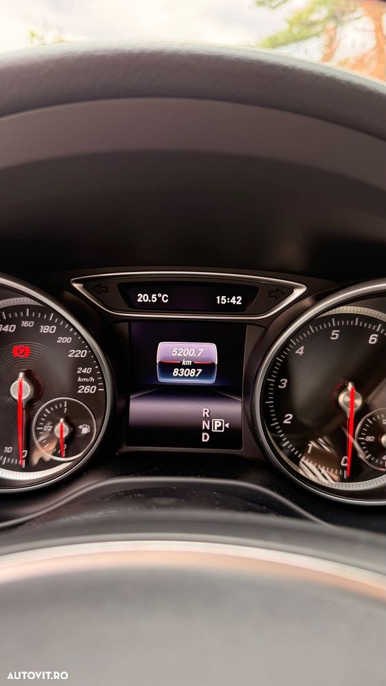 Mercedes-Benz GLA 220 4MATIC - 8