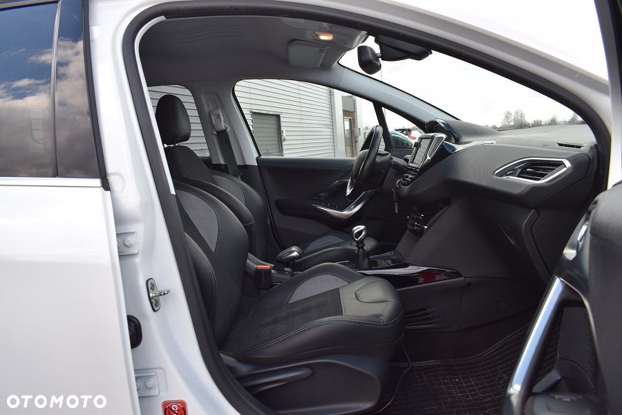 Peugeot 2008 PureTech 130 Stop&Start Allure - 13