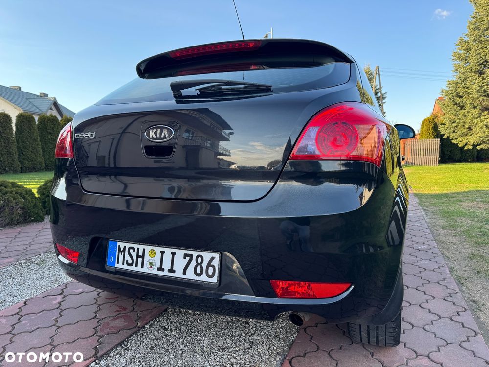Kia ProCeed 1.6 CVVT LX - 11