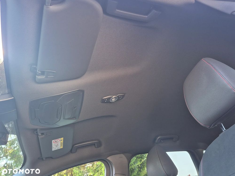 Ford Kuga 2.0 TDCi 4x4 ST-Line - 37
