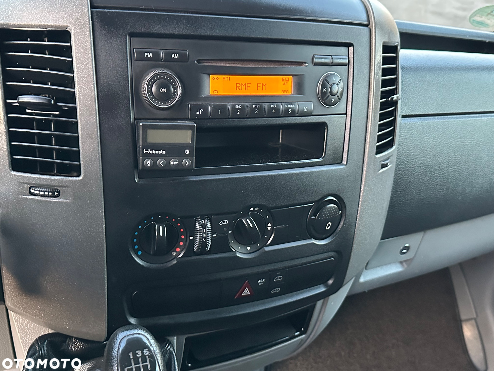 Mercedes-Benz Sprinter - 5