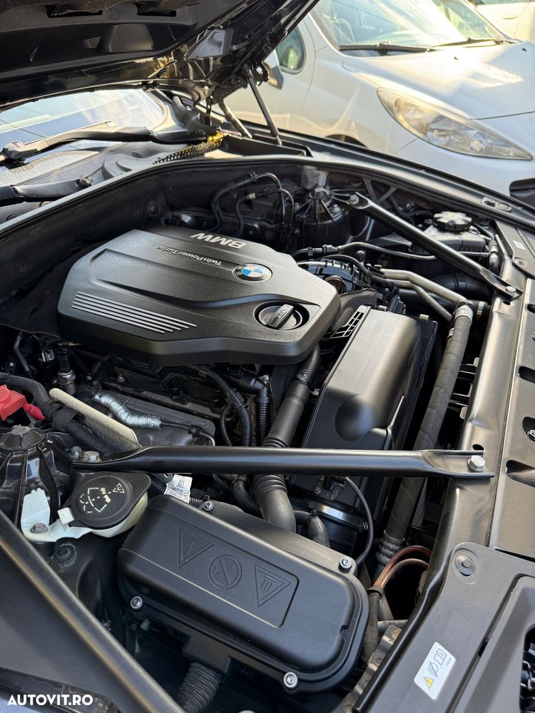 BMW Seria 5 520d Aut. Luxury Line - 10