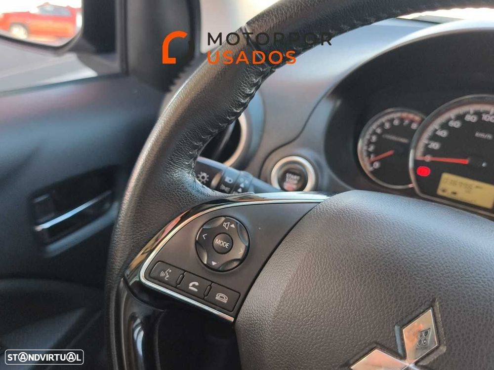 Mitsubishi Space Star 1.2 Intense Connect Edition - 17