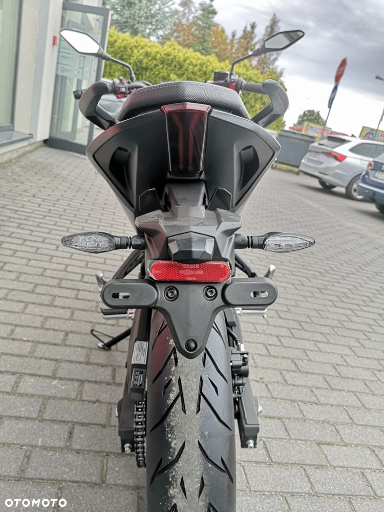 VOGE R125S - 10
