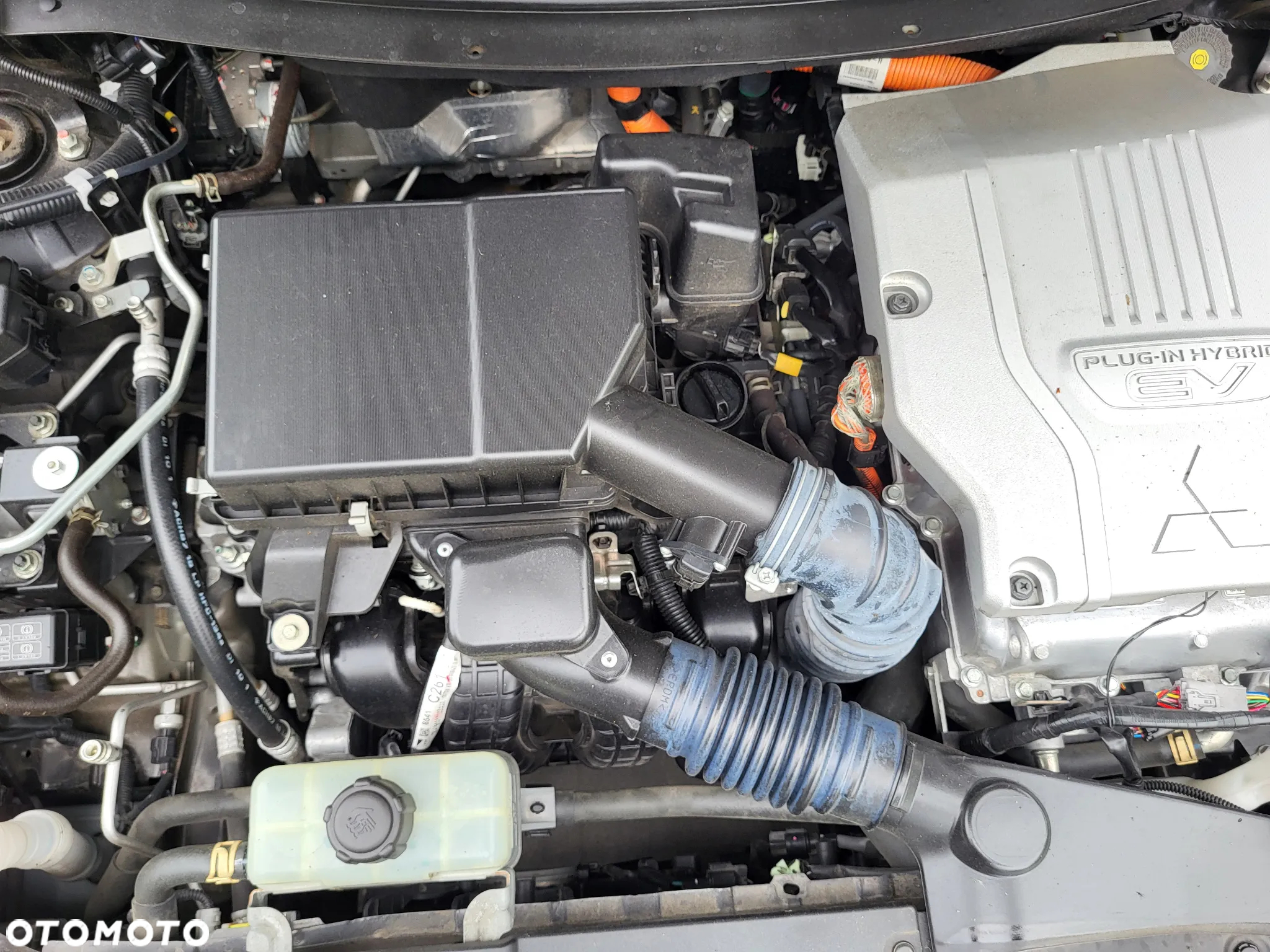 Mitsubishi Outlander ver-2-4-4wd-plug--in-hybrid-intro-edition - 20