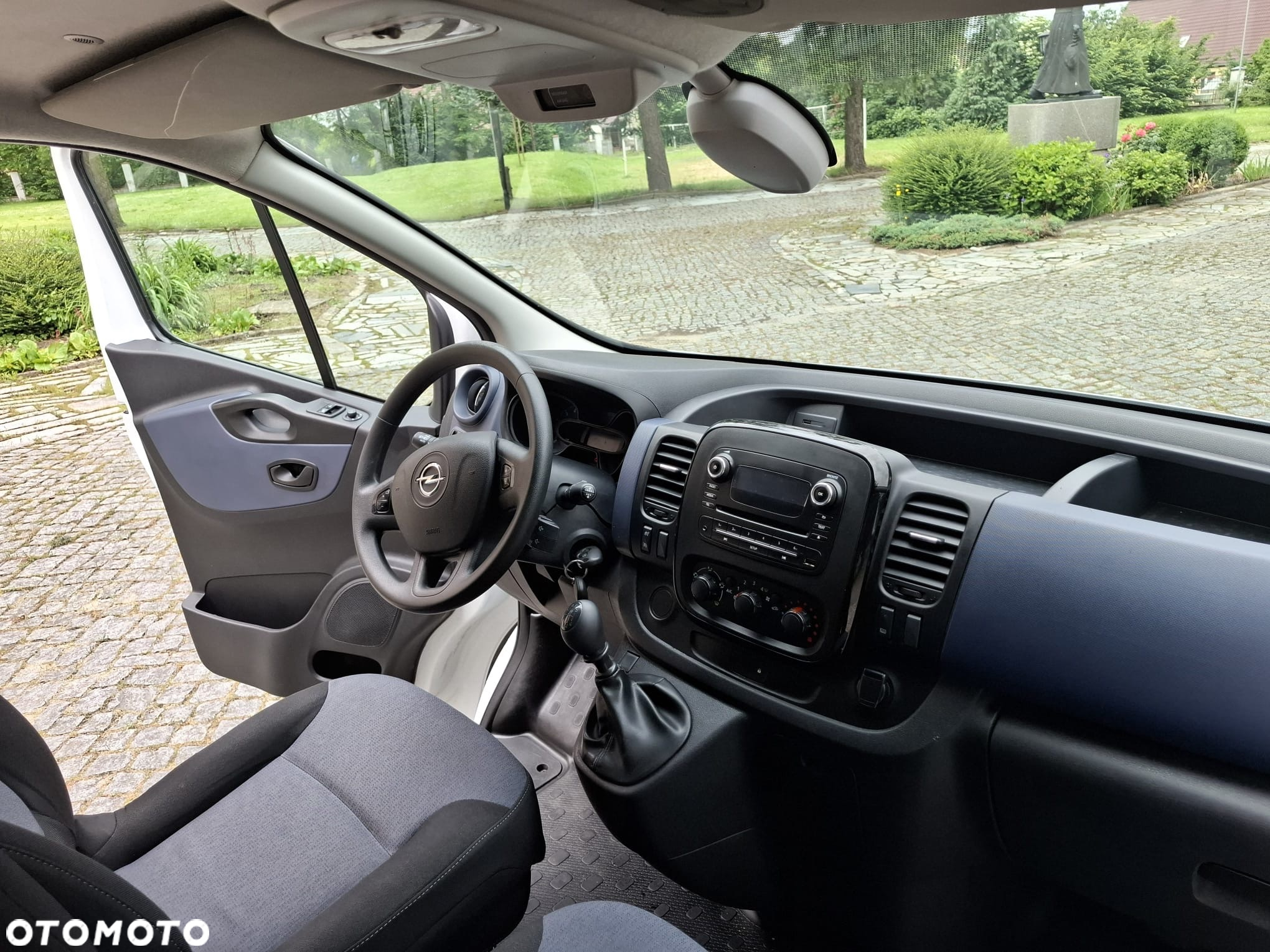 Opel VIVARO - 8