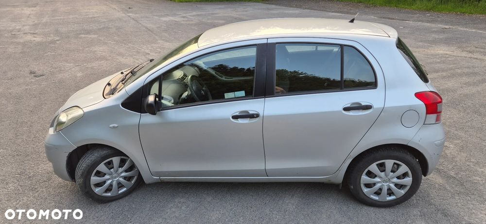 Toyota Yaris 1.33 Luna - 10